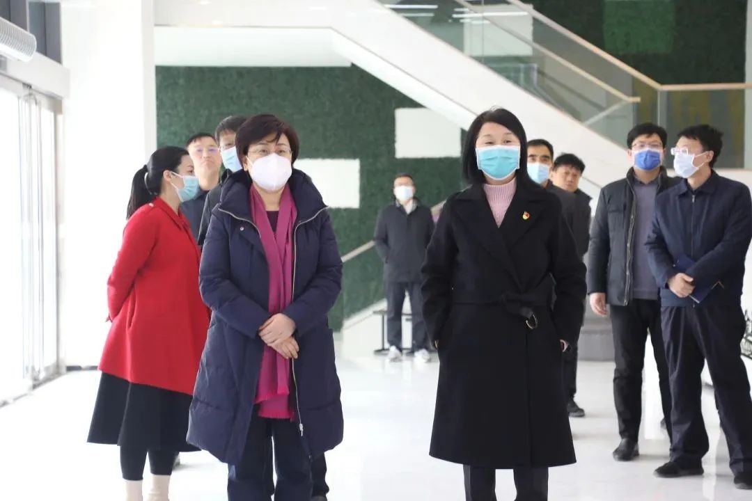 河南省科技廳黨組書記、廳長陳向平銀金達調(diào)研